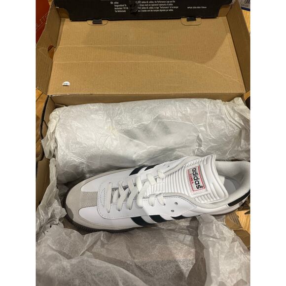 NEW Adidas SAMBA INDOOR SOCCER SHOES MENS US 11 main image 9